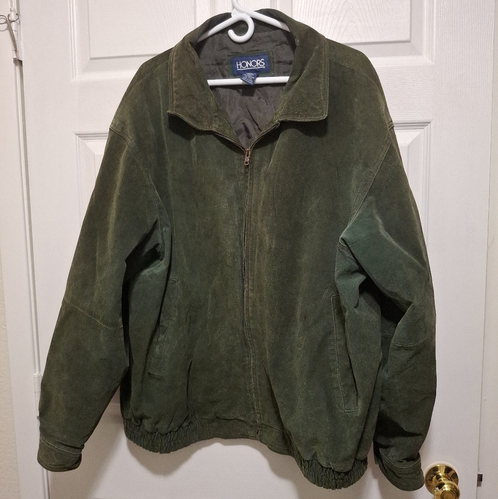 Classic men’s HONORS genuine leather jacket in a deep forest green